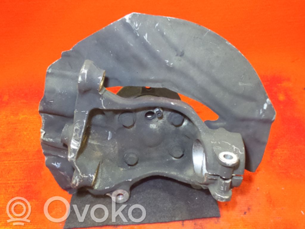 Front wheel hub spindle knuckle
