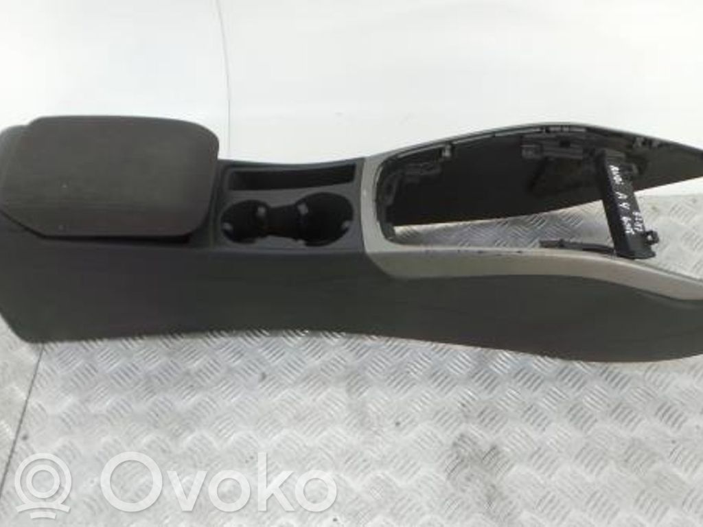Centrālā konsole   8K0864981F,8K0864981F