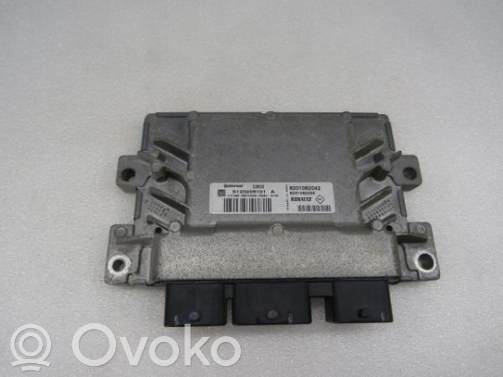 Dacia Sandero Engine control unit/module 