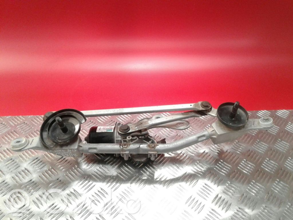 Nissan Juke I F15 Wiper motor 