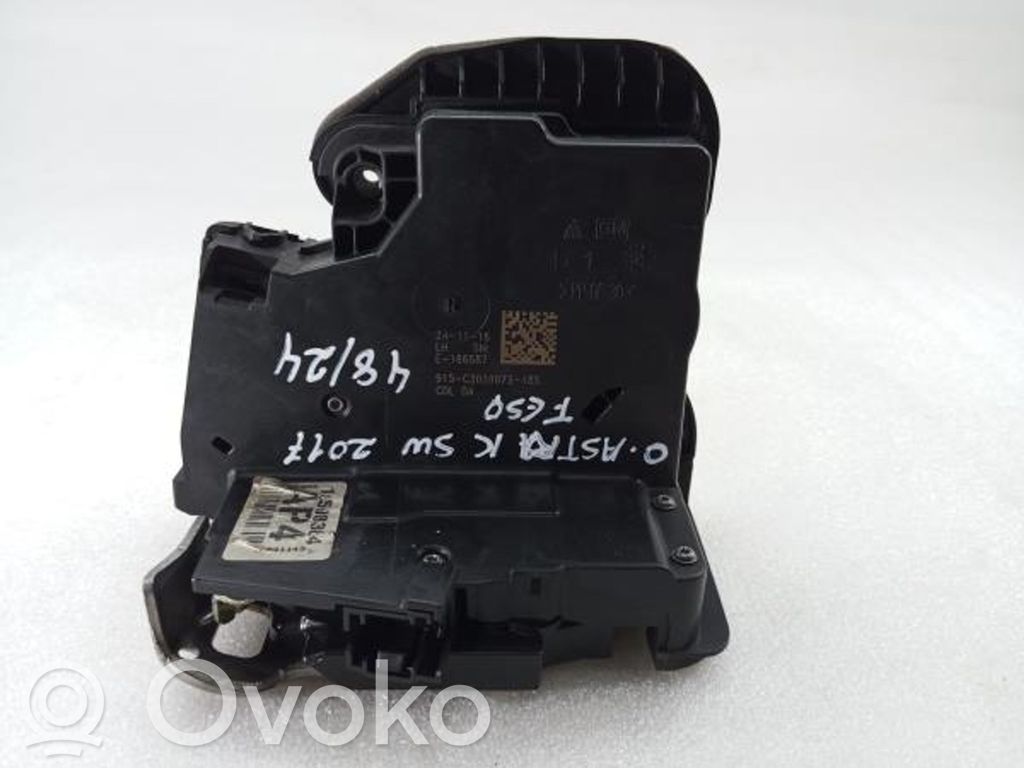 Opel Astra K Aizmugurē slēdzene 