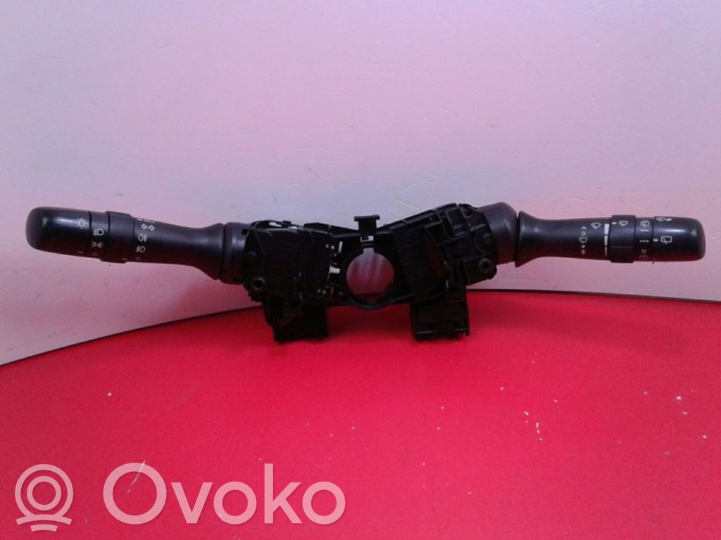 Toyota Auris 150 Commodo, commande essuie-glace/phare 