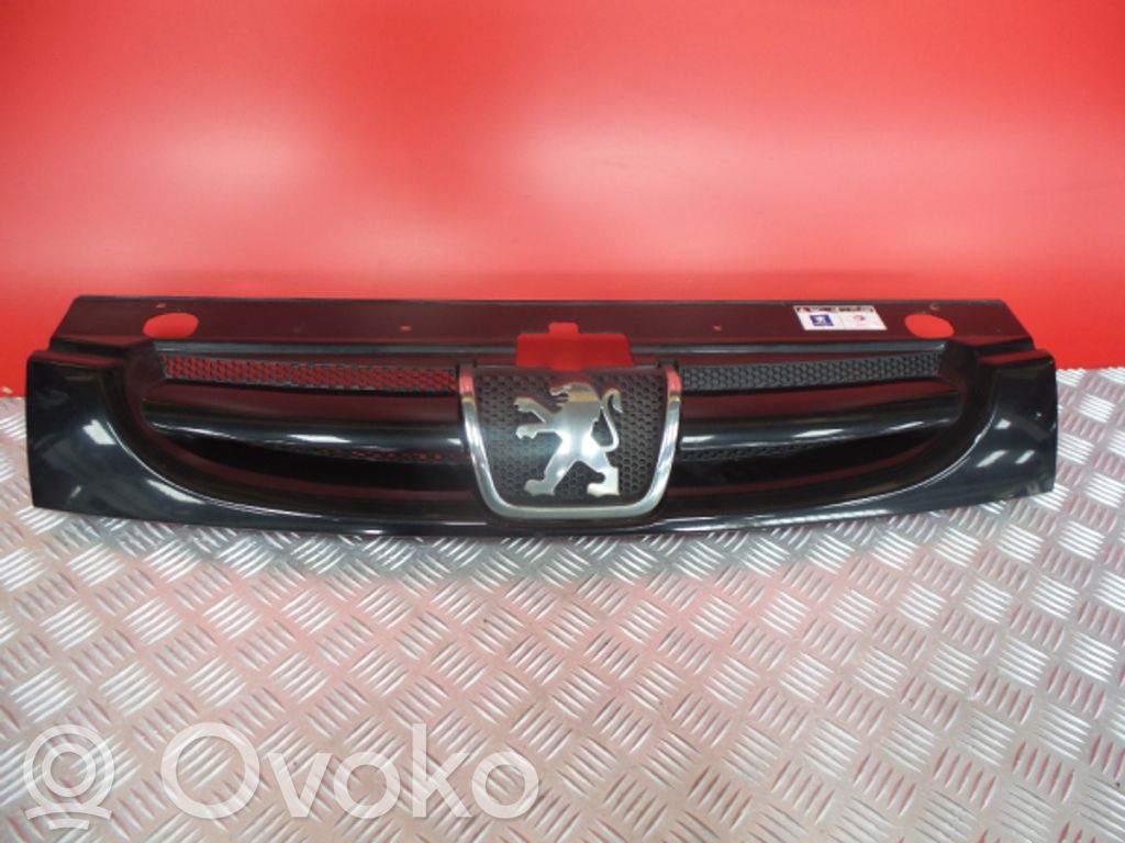 Front grill   9644758777,3268I01
