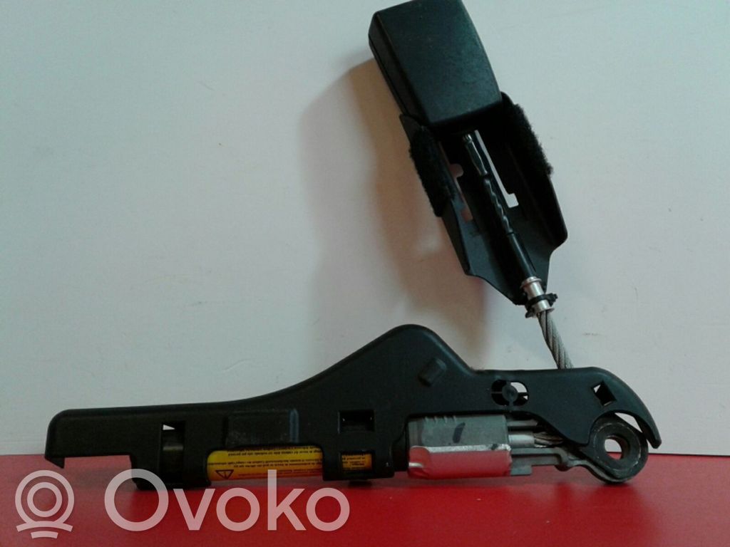 Front seatbelt   33015055