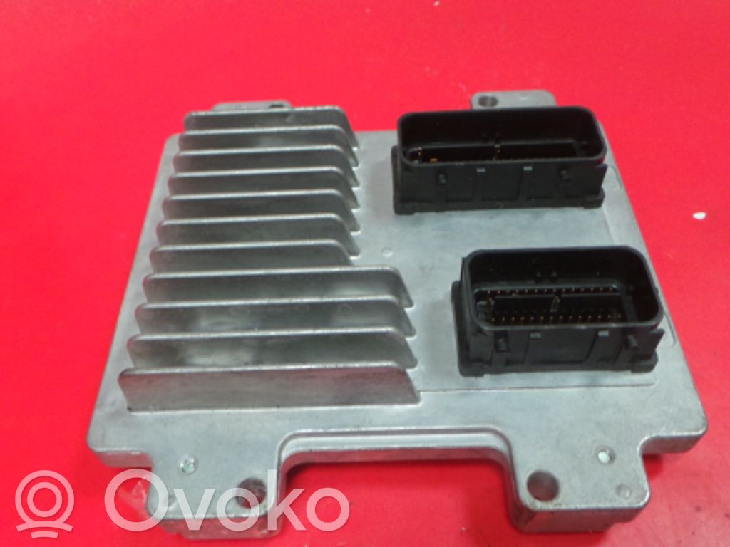 Opel Corsa D Dzinēja vadības bloks 