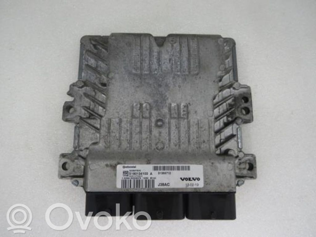 Engine control unit/module   31355712,832226379,A2C53252888,S180124651A3,S180134103A