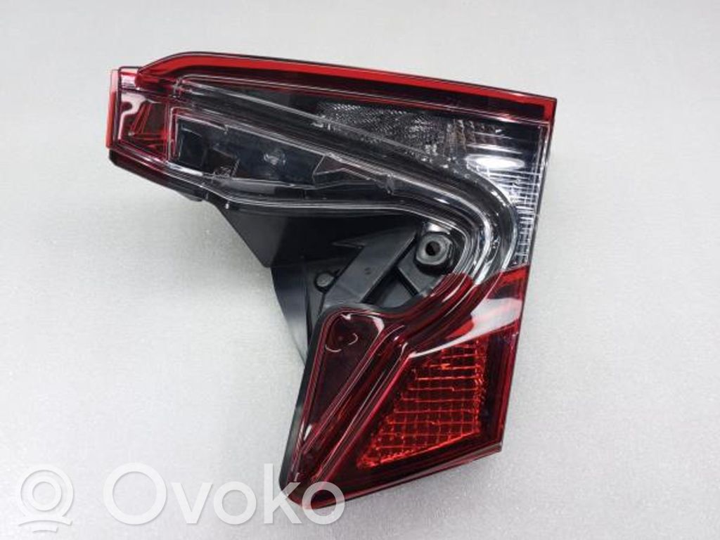 Toyota C-HR I Lampy tylnej klapy bagażnika 