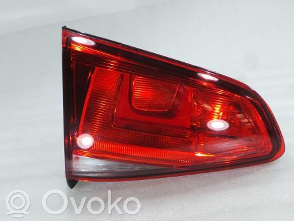 Volkswagen Golf VII Luci posteriori del portellone del bagagliaio 