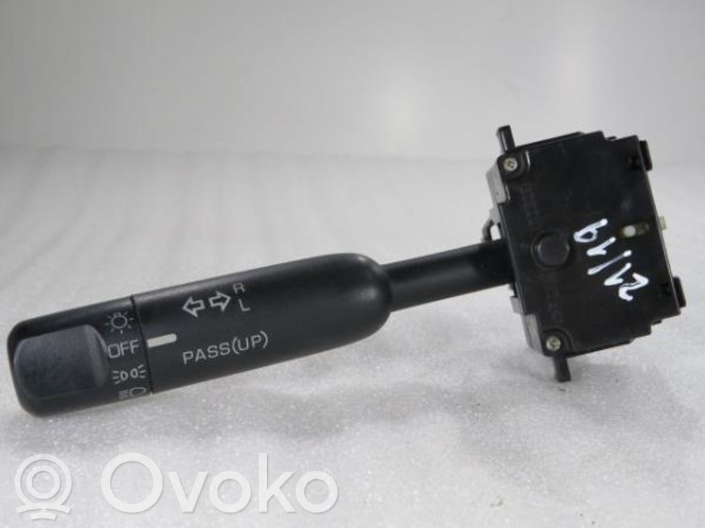 Light switch   17D203