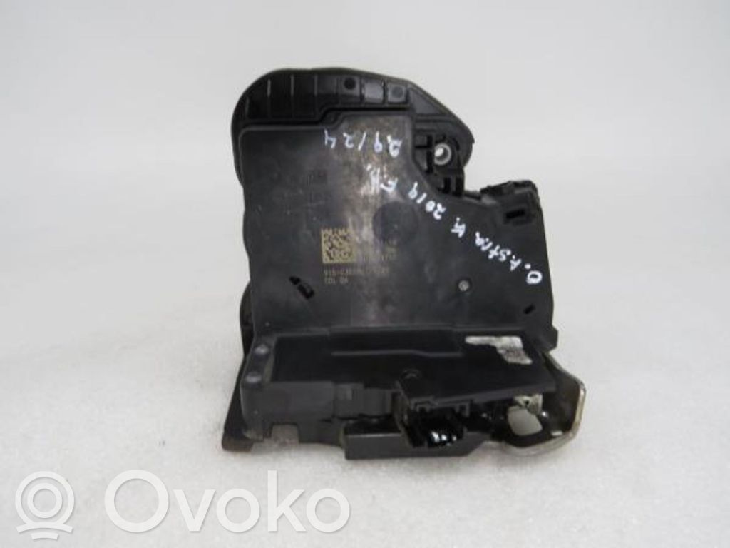 Opel Astra K Zamek drzwi przednich 