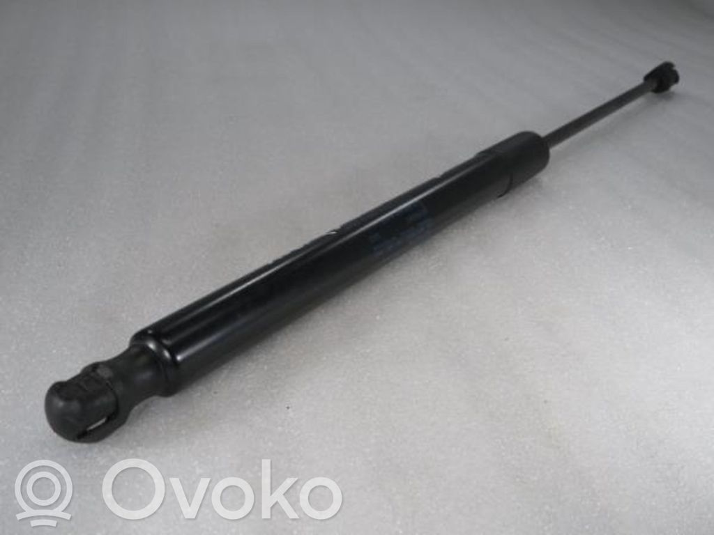 Audi Q3 8U Tailgate/trunk strut/damper 