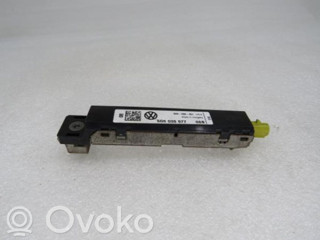 Volkswagen Golf VII Amplificator antenă aeriană 