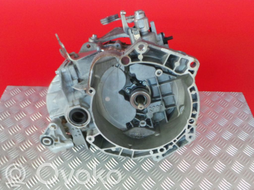 Opel Corsa E Manual 5 speed gearbox 