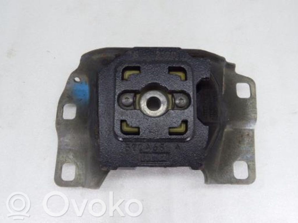 Gearbox mount   521901,322A68A,V617M121