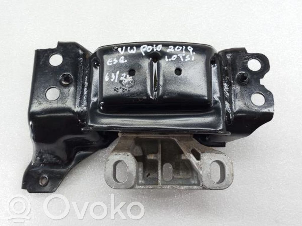 Volkswagen Polo VI Gearbox mount 