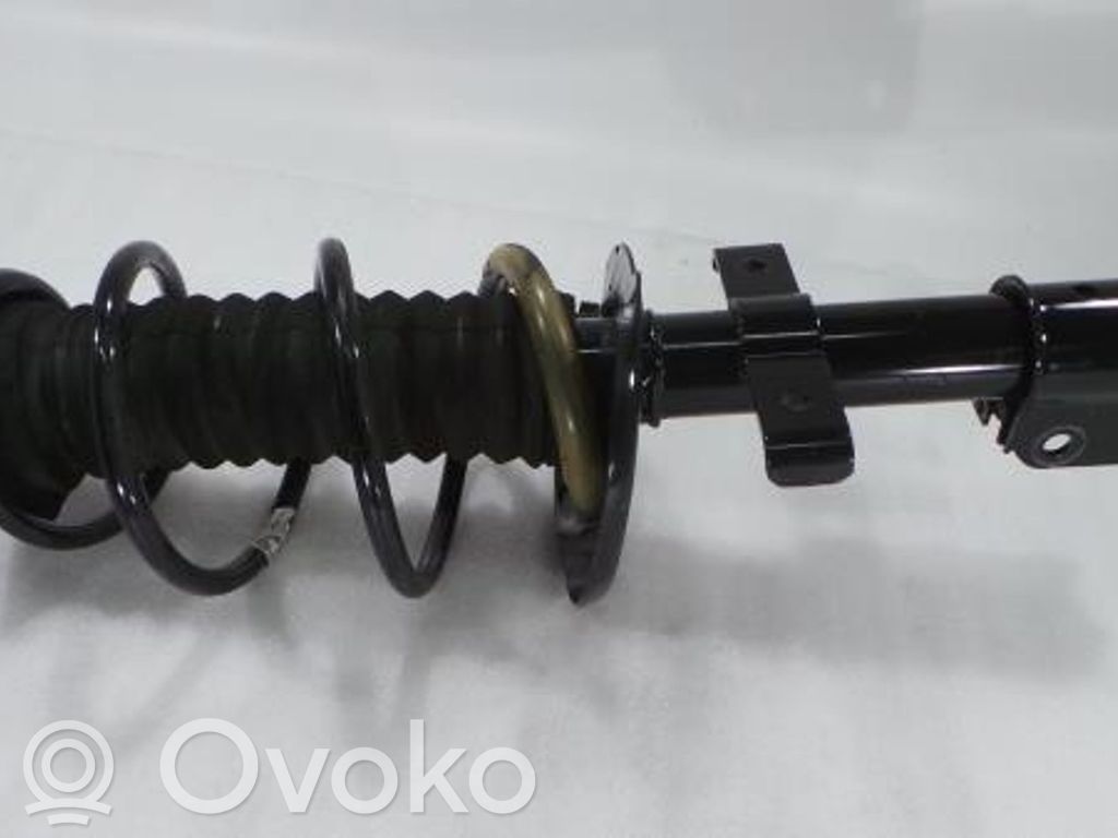 Renault Clio IV Etuiskunvaimennin 