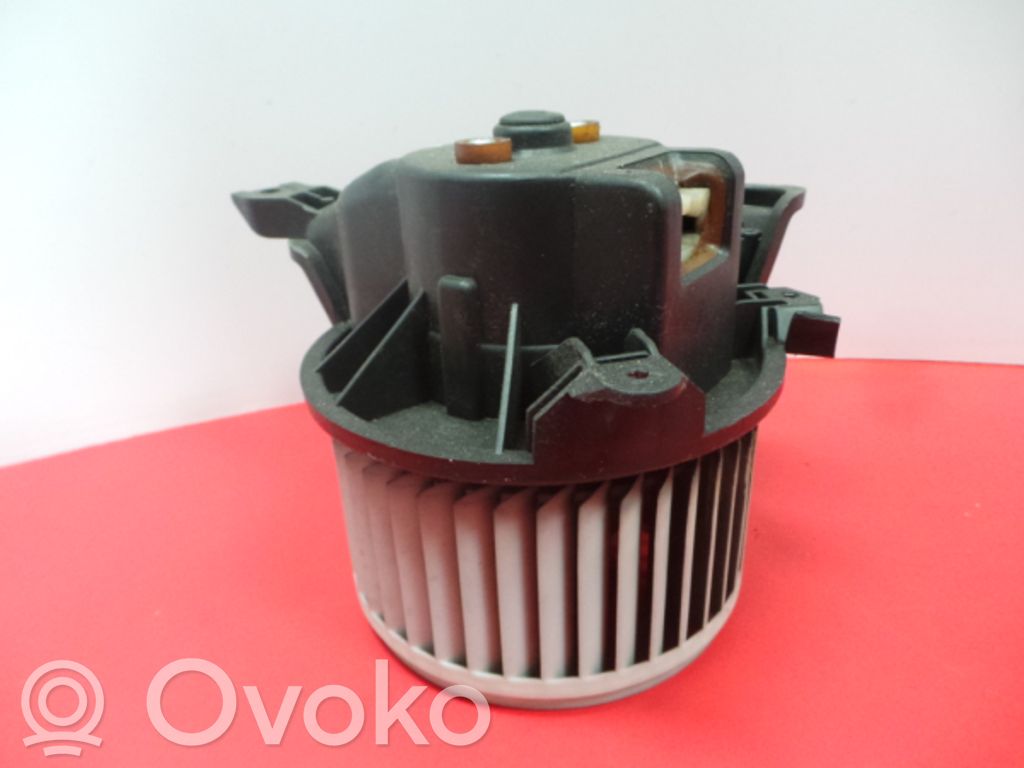 Opel Corsa D Lämmittimen puhallin 