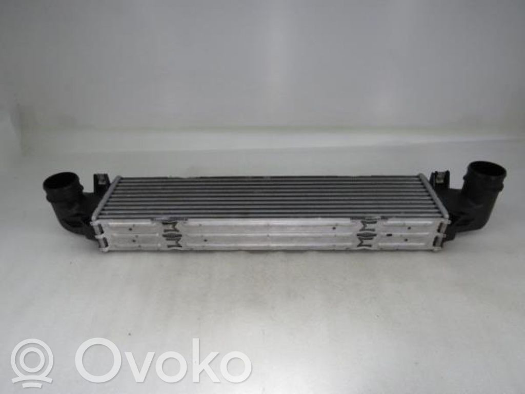 Volvo V60 Interkūlerio radiatorius 