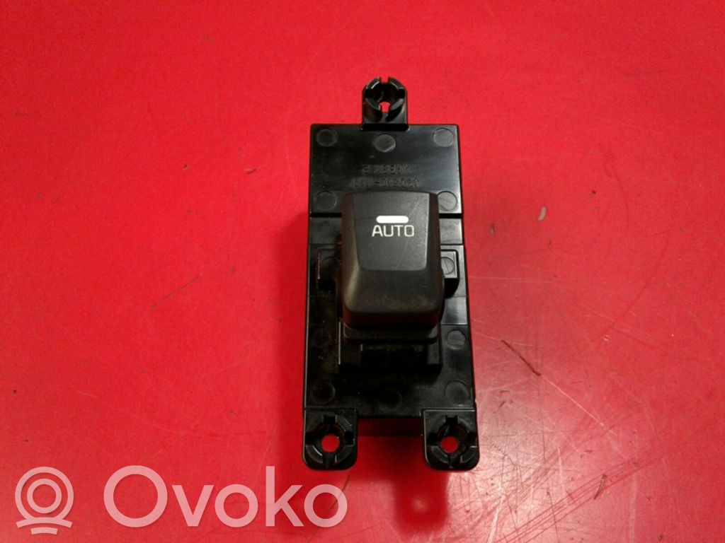Elektrisko logu slēdzis   93680,A2000