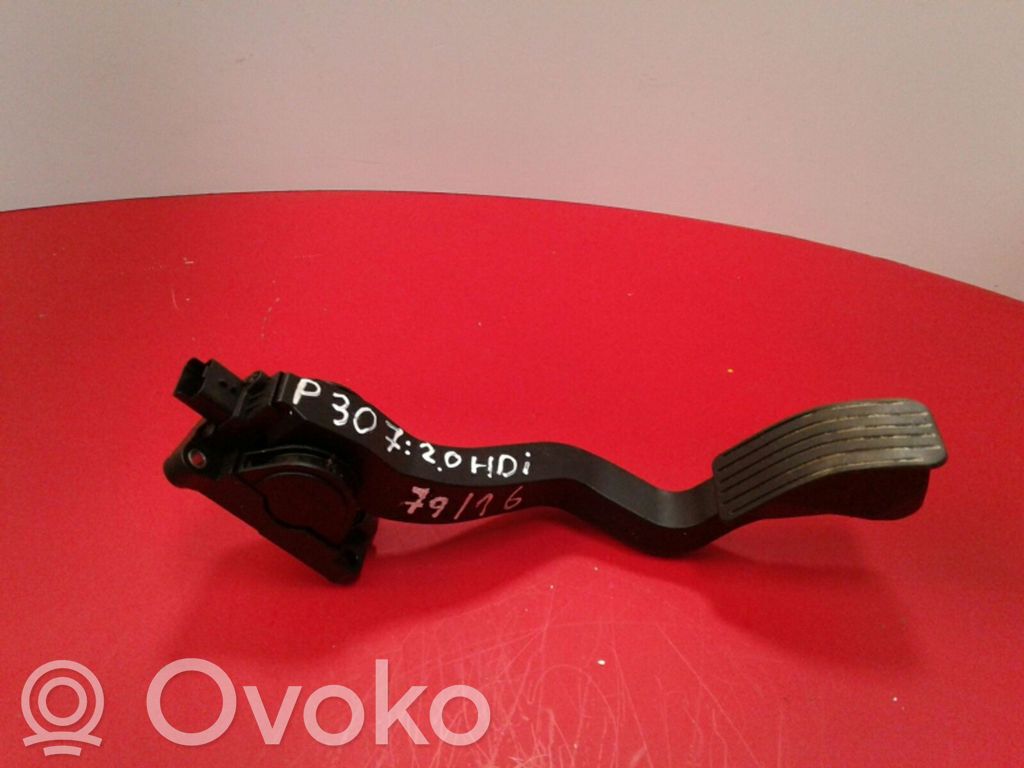 Peugeot 307 Akceleratoriaus pedalas 