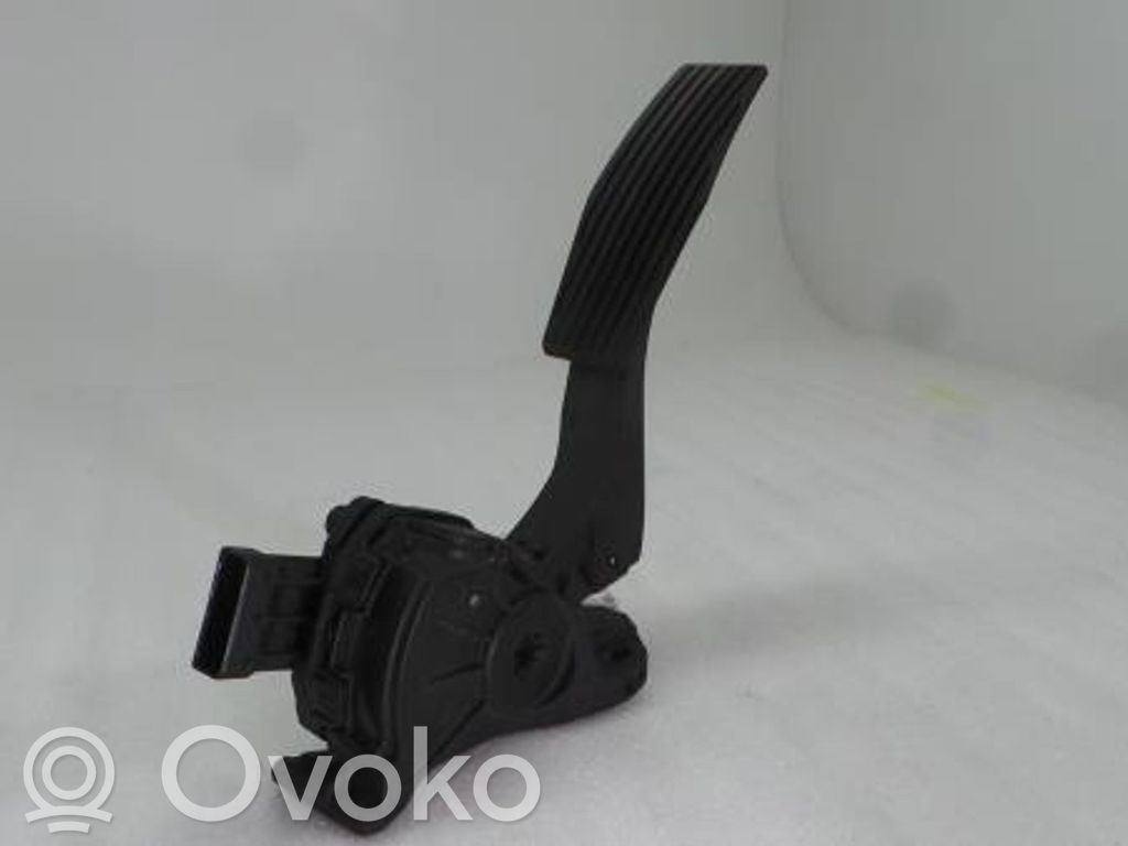 Opel Astra J Kaasupoljin 