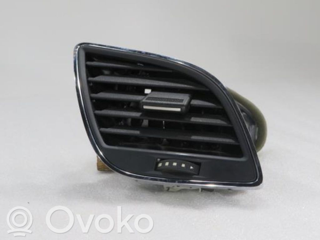 Seat Leon (5F) Centrinės oro grotelės 