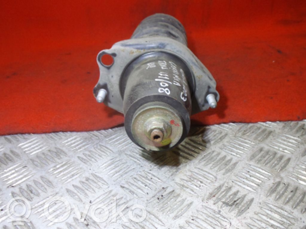 Toyota Corolla E120 E130 Galinis amortizatorius 