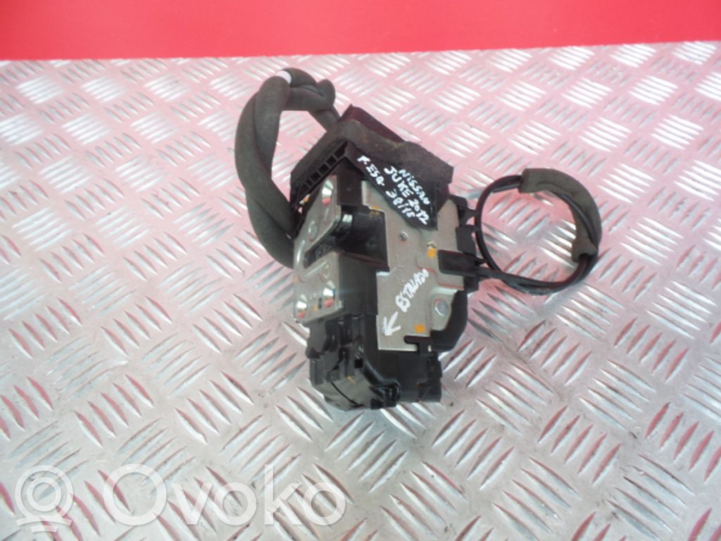 Nissan Juke I F15 Priekšpusē slēdzene 