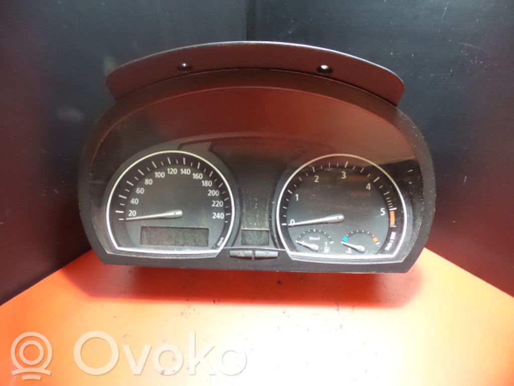 BMW X3 E83 Speedometer (instrument cluster) 