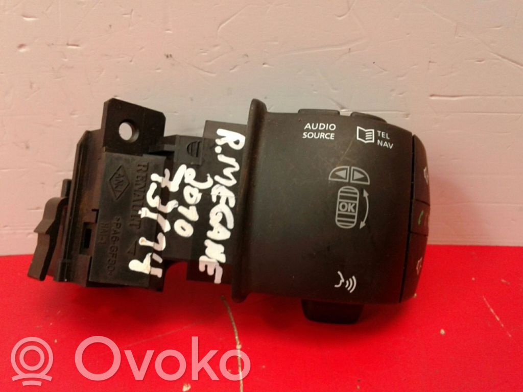 Renault Megane III Multifunctional control switch/knob 