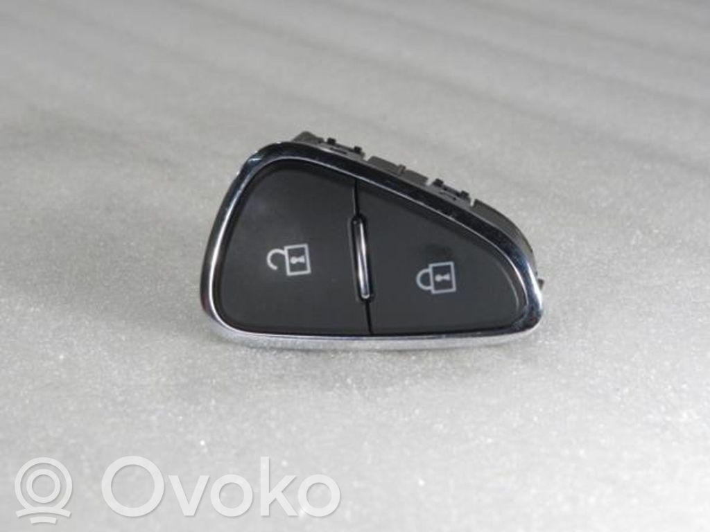 Opel Corsa E Interruptor de control multifunción 