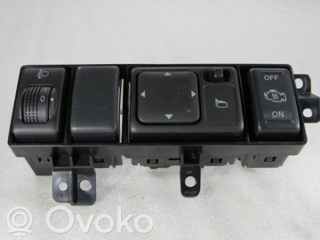 Multifunctional control switch/knob   25190EB31A,68492EB300,REGULADORDOSFAROIS