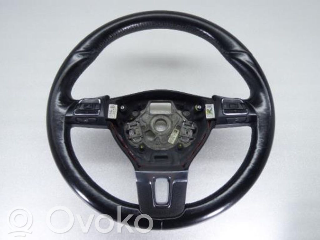 Volkswagen Golf VI Steering wheel 