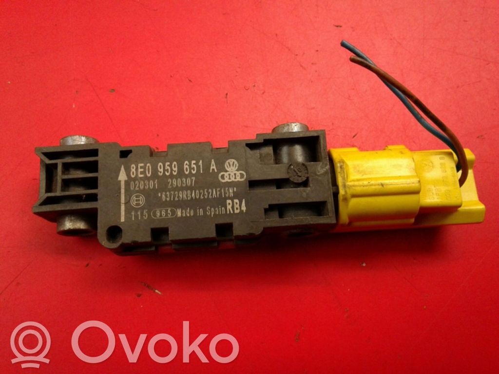 Airbagsensor Crashsensor Drucksensor   8E0959651A