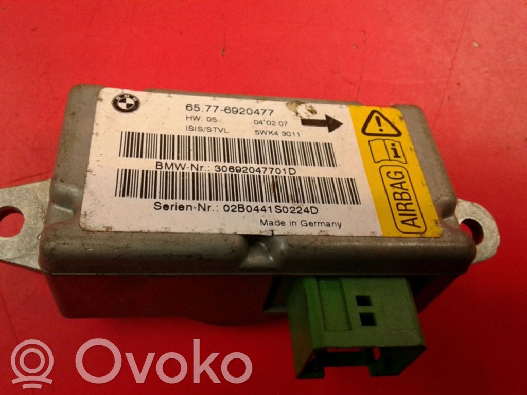 Sensor impacto/accidente para activar Airbag   65776920477