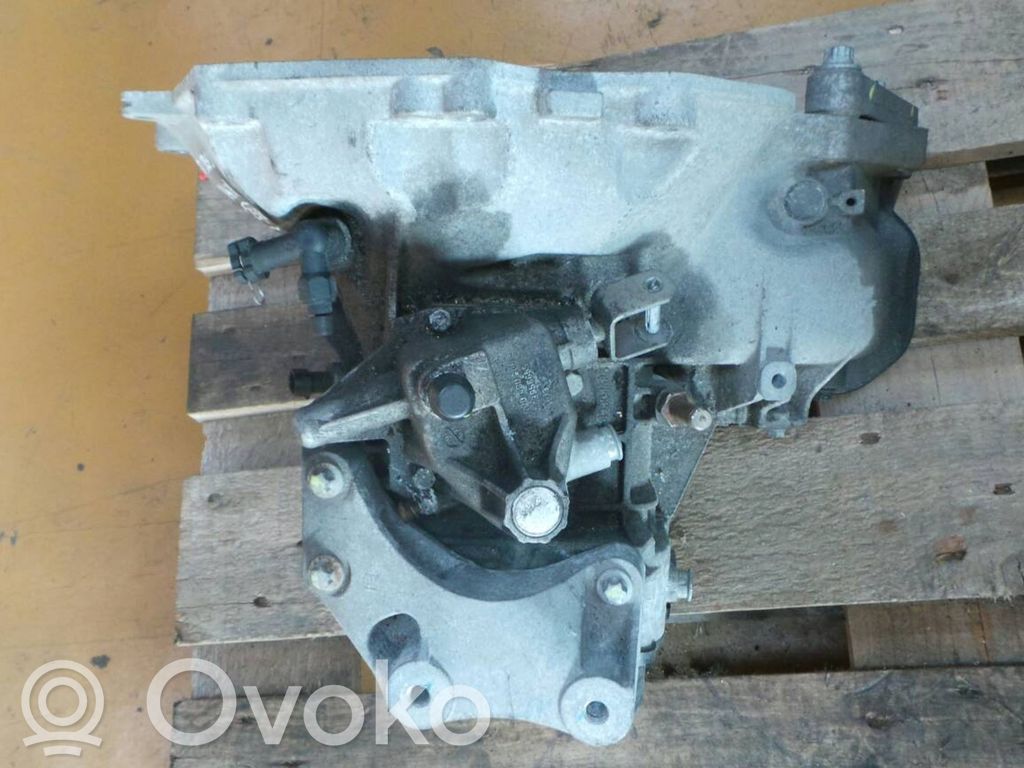 Opel Corsa D Scatola del cambio manuale a 5 velocità 