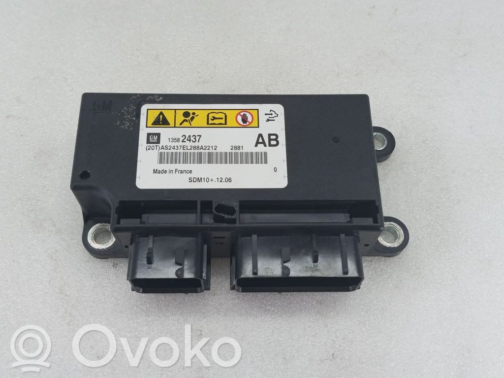 Opel Astra J Gaisa spilvenu vadības bloks 