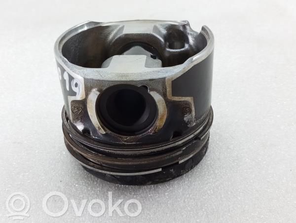 Piston