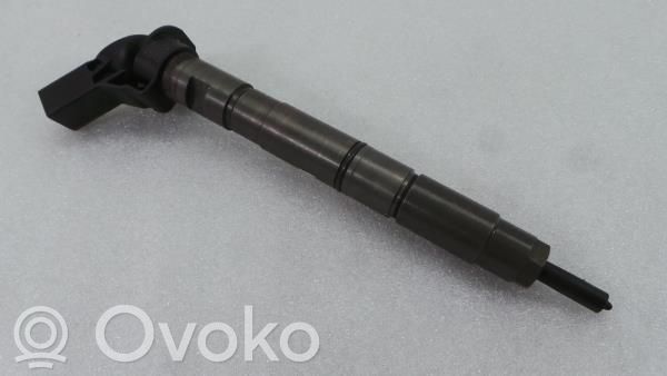 Audi A6 S6 C6 4F Fuel injector 