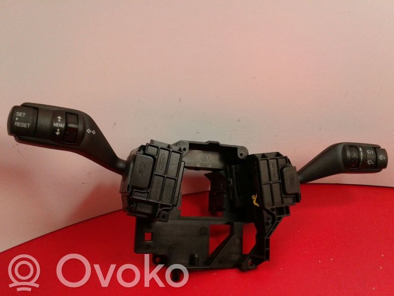 Ford Focus Interruptor/palanca de limpiador de luz de giro 