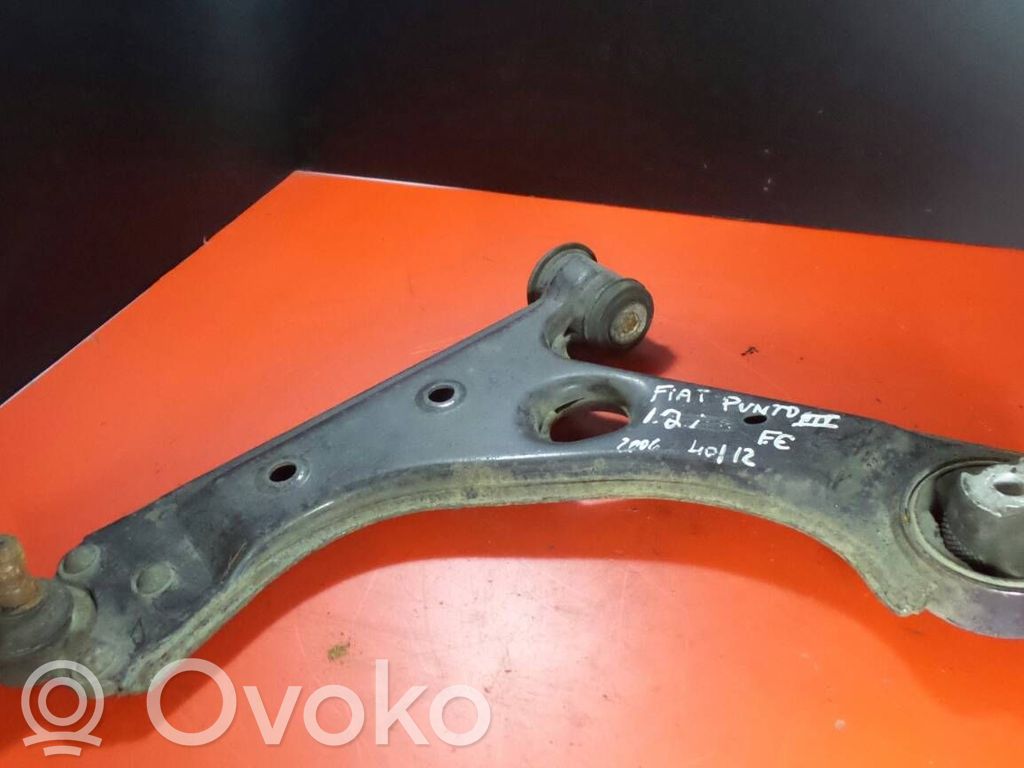 Fiat Punto (188) Priekinė svirtis 
