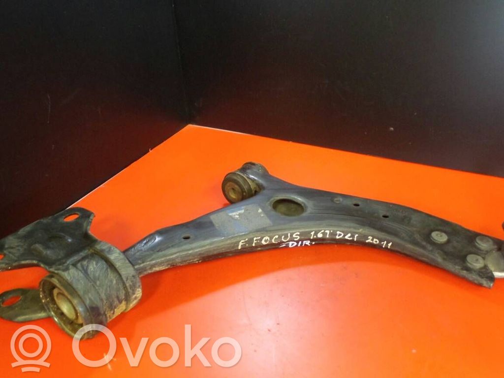 Ford Focus Priekinė svirtis 