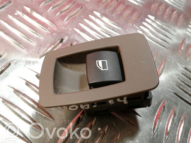BMW 1 E81 E87 Electric window control switch 