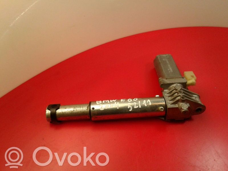 BMW 5 E60 E61 Front door lock 