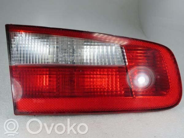 Renault Laguna I Lampă spate în capacul portbagajului 