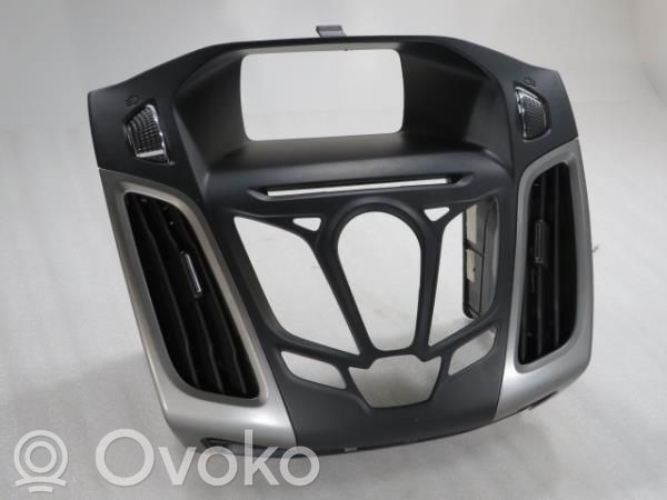 Ford Focus Moldura del panel 