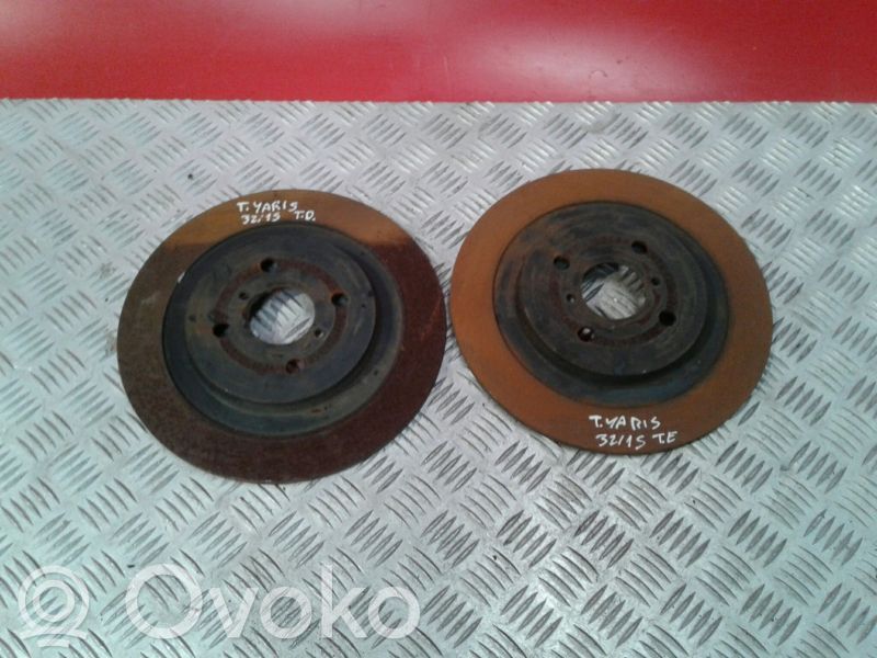 Toyota Yaris Tarcza hamulca przedniego 