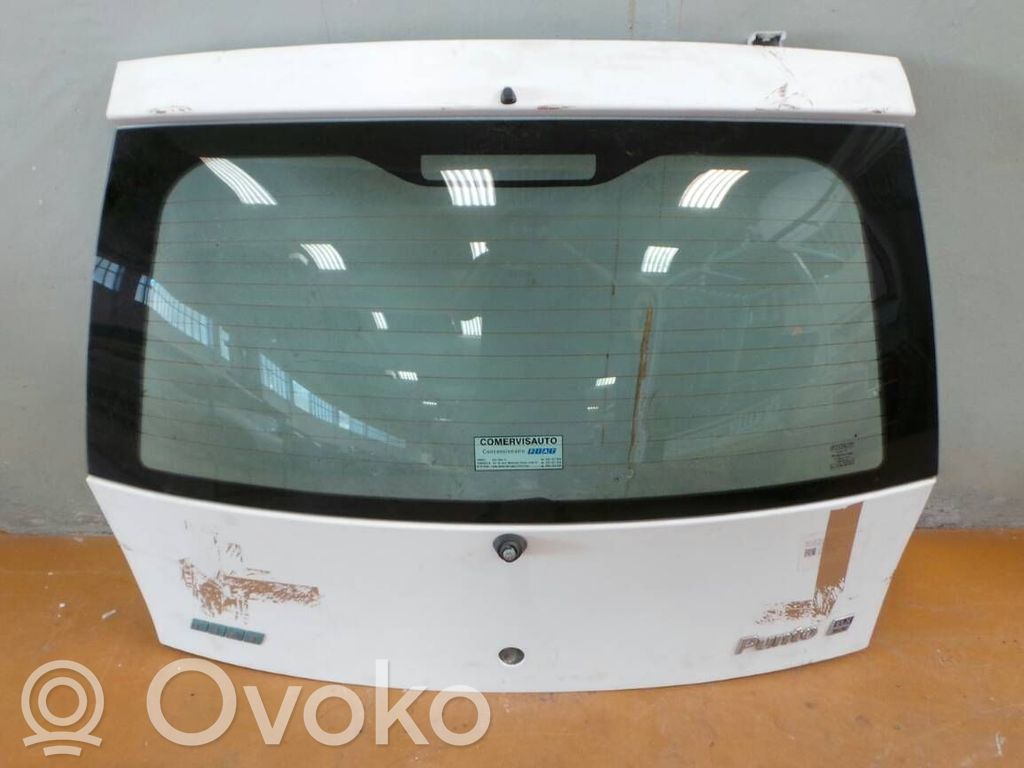Fiat Punto (188) Tylna klapa bagażnika 