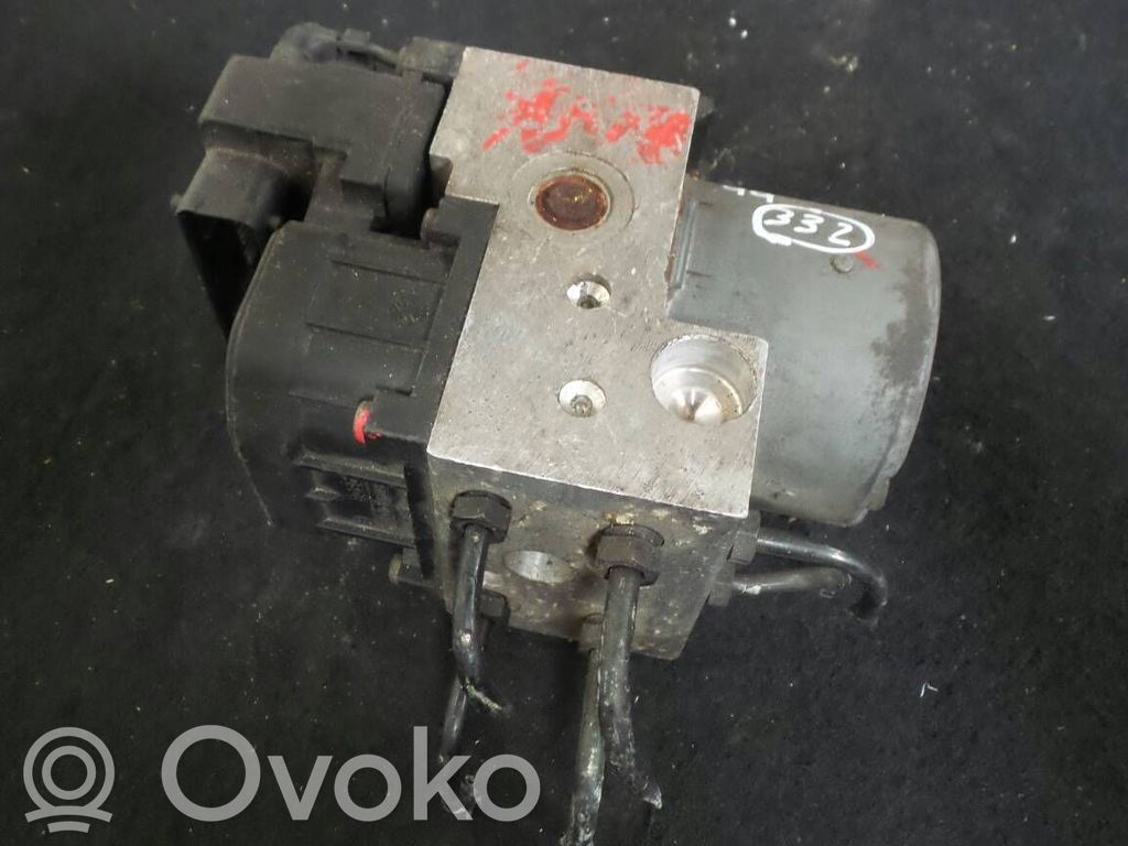 Audi A4 S4 B5 8D ABS-pumppu 