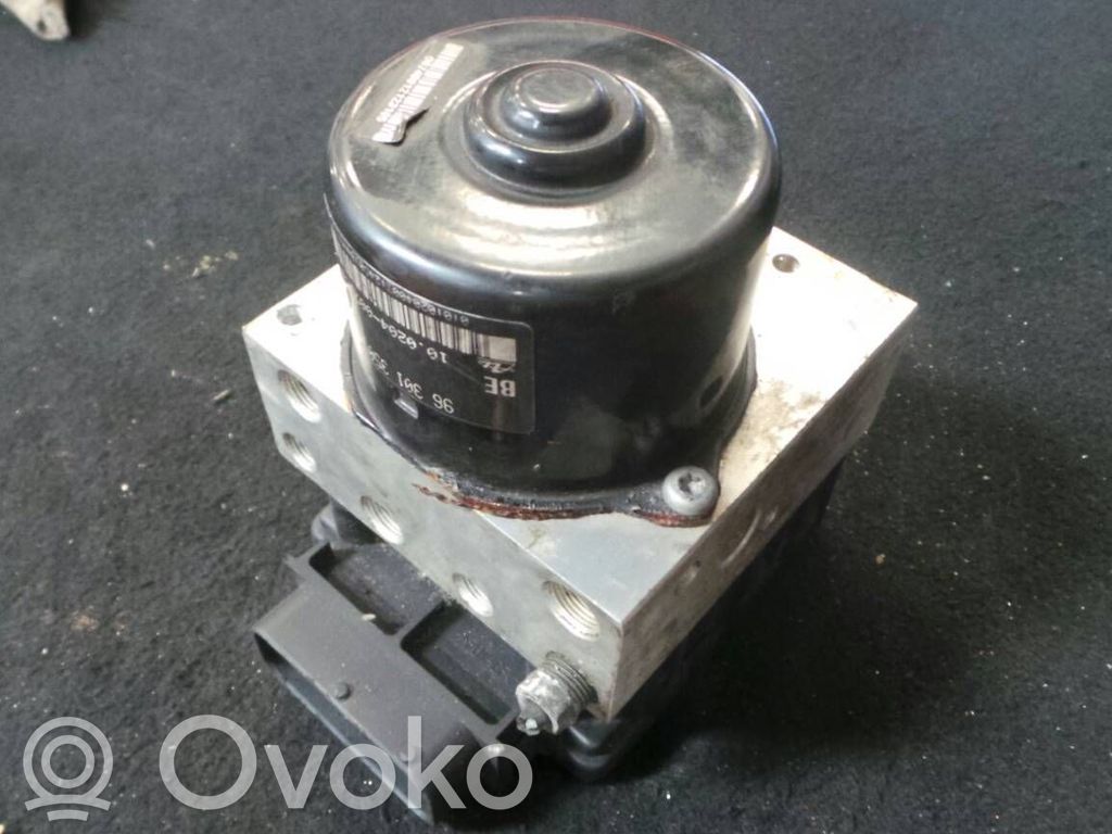 Citroen Saxo ABS Pump 